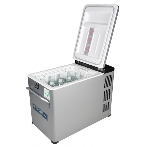 Geladeira/Congelador de 40L - ENGEL
