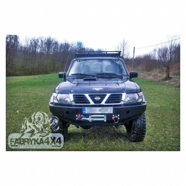 Bull bar africain avec grille pour Nissan...