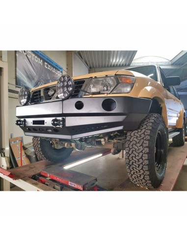 Para-choques dianteiro de aço reforçado Nissan...