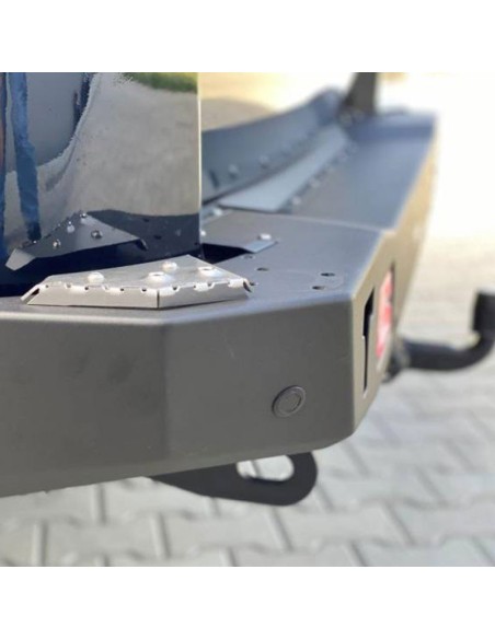 Heckstoßstange aus verstärktem Stahl mit LED-Leuchten (Kurze Seiten) für den Toyota Land Cruiser J15 (2013-2017) - Fabryka 4x4
