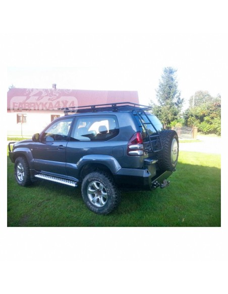 Heckstoßstange aus verstärktem Stahl für den Toyota Land Cruiser J12 (3-Türer) mit Kotflügeln - Fabryka 4x4