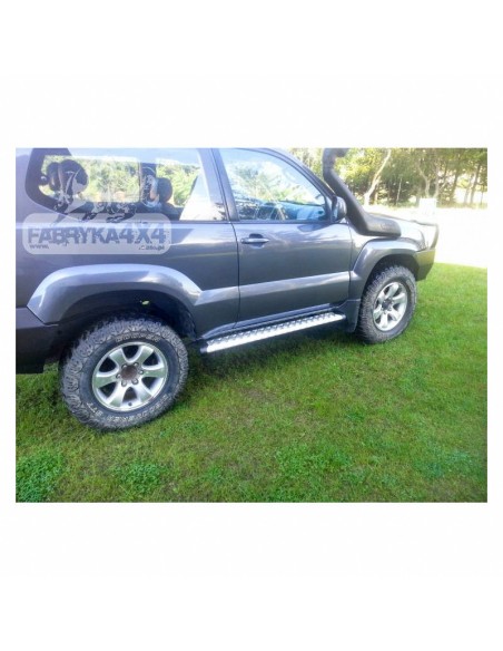Estribi o rinforzi laterali per Toyota Land Cruiser J12 (3 porte) - Fabryka 4x4