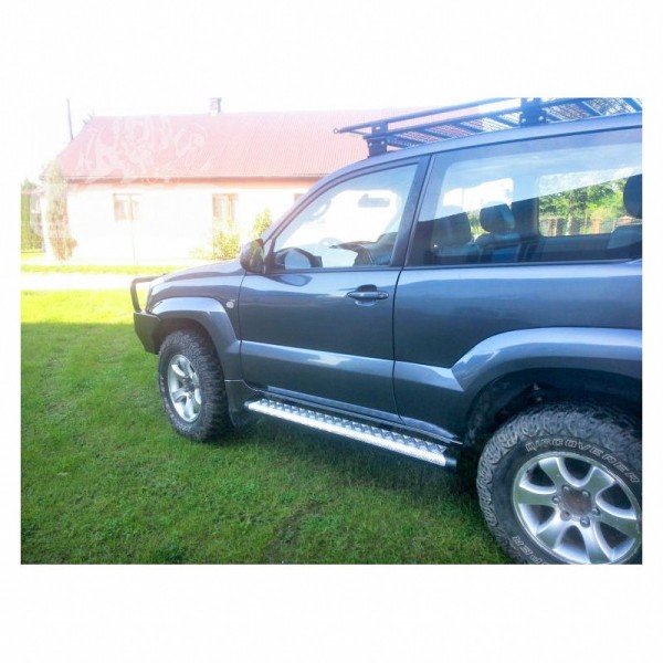 Marchepieds ou bas de caisse renforcés Toyota...