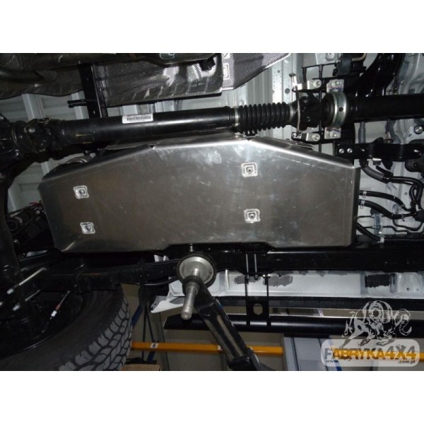Protección depósito de combustible Toyota Hilux...