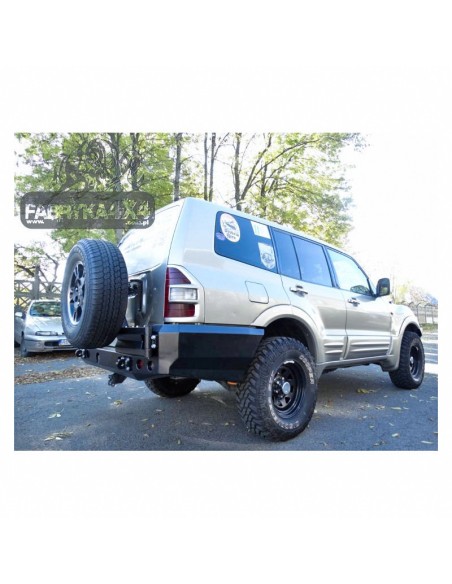 Support de roue arrière droite Mitsubishi Montero V60 Mitsubishi - Fabryka 4x4