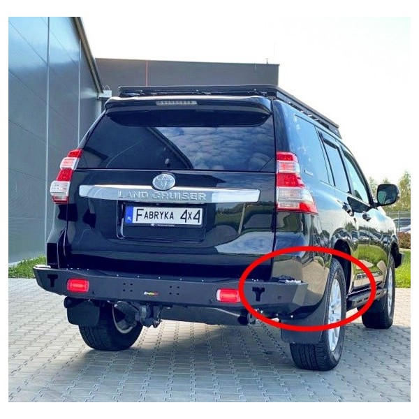 Heckstoßstange aus verstärktem Stahl mit...