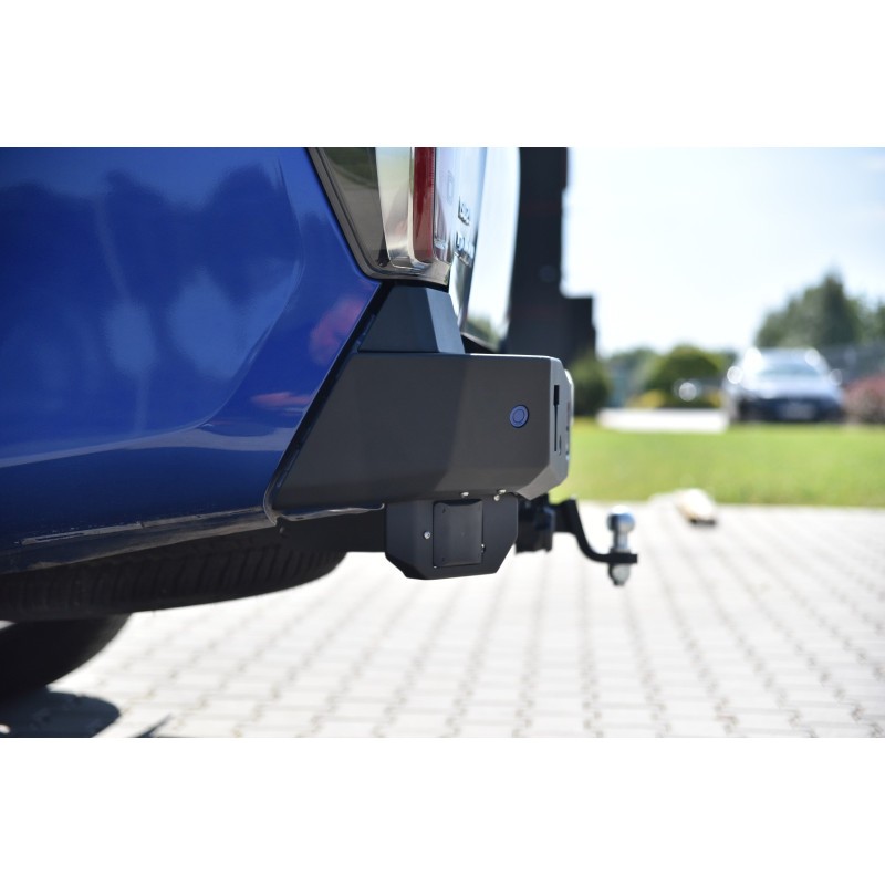 Para-choques traseiro de aço reforçado com luzes de LED e barra de reboque para Isuzu D-Max (2020 - ) - Fabryka 4x4