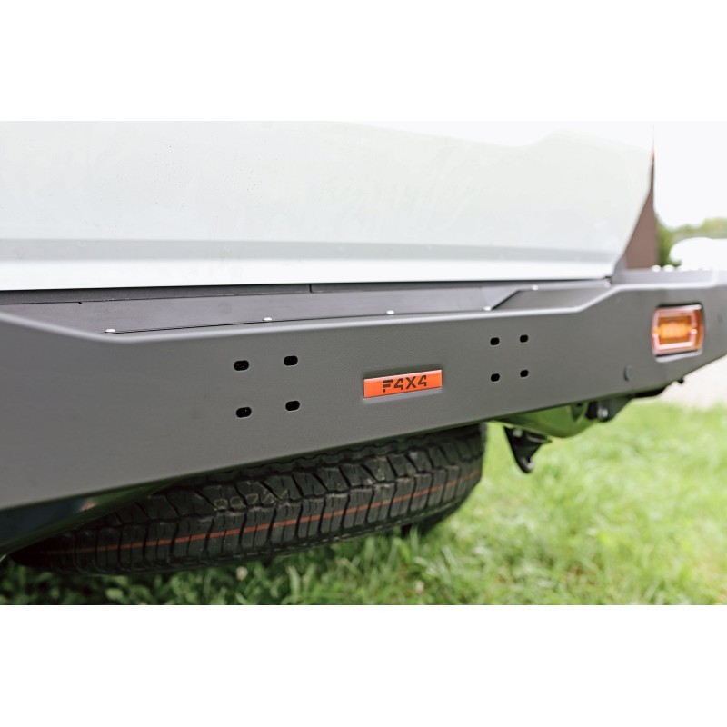 Paraurti posteriore in acciaio rinforzato con luci a LED e gancio traino per Isuzu D-Max (2020 - ) - Fabryka 4x4