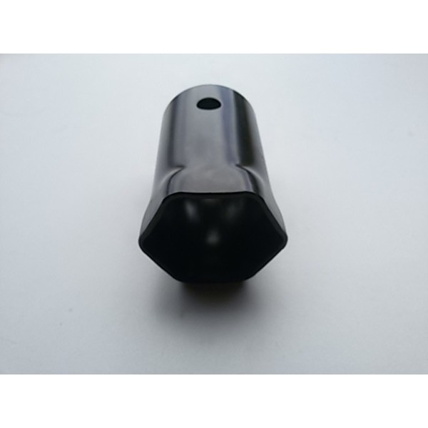 LLAVE O ÚTIL BUJE DELANTERO J-8/10