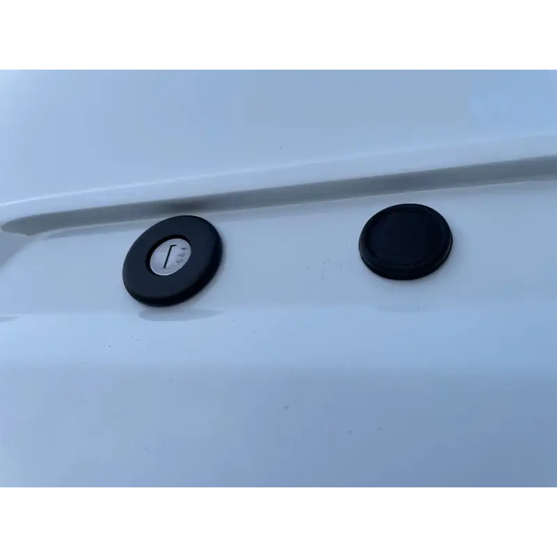 Copia del Hardtop Reforzado Aeroklas comercial en ABS sin ventanas laterales para Ford Ranger PX4 / P703 (doble cabina) (2023 -